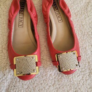 Ellen Tracy women's leather scrunch ballet flats size, size 6M, "Phoebe"